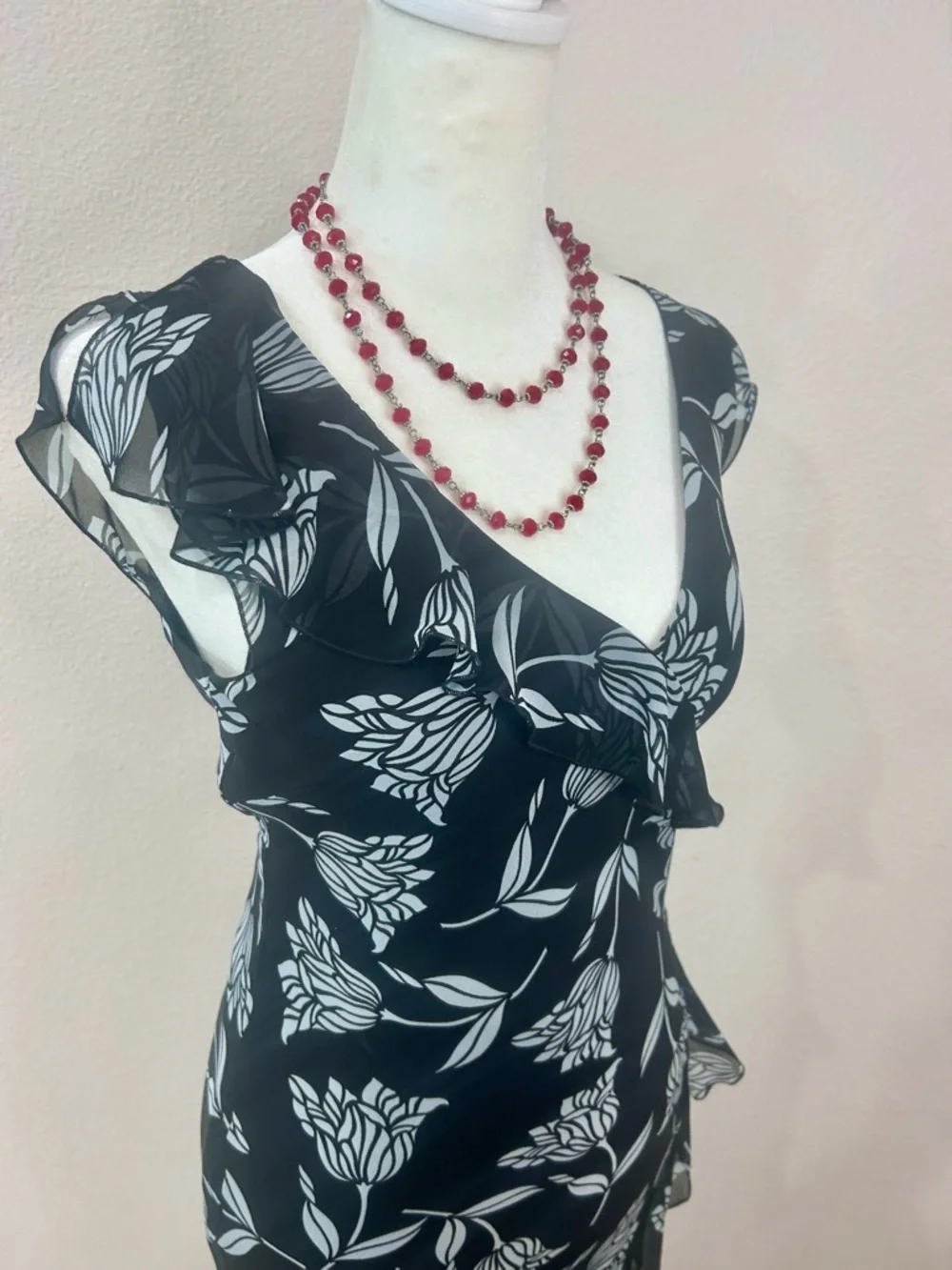 🖤”The Limited” 100% Silk Black & White Floral (Tulips) Hi/Lo Sheer Ruffle Dress🤍 - Picture 8 of 14